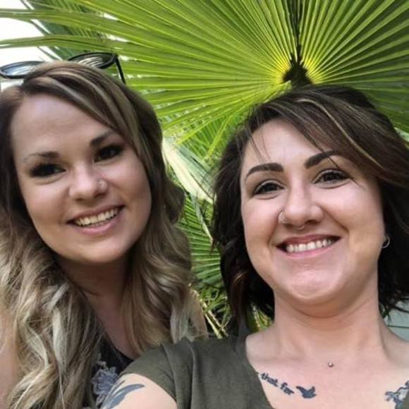 Meet your Posher, Lorelle - Picture 1 of 1